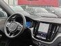 Volvo XC60 T6 AWD 350PK Plug-in hybrid R-Design | Longe Range | Luchtvering | Trekhaak | HUD | BLIS | Pano | H&K |