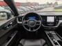 Volvo XC60 T6 AWD 350PK Plug-in hybrid R-Design | Longe Range | Luchtvering | Trekhaak | HUD | BLIS | Pano | H&K |