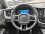 Volvo XC60 T6 AWD 350PK Plug-in hybrid R-Design | Longe Range | Luchtvering | Trekhaak | HUD | BLIS | Pano | H&K |