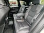 Volvo XC60 T6 AWD 350PK Plug-in hybrid R-Design | Longe Range | Luchtvering | Trekhaak | HUD | BLIS | Pano | H&K |