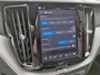 Volvo XC60 T6 AWD 350PK Plug-in hybrid R-Design | Longe Range | Luchtvering | Trekhaak | HUD | BLIS | Pano | H&K |