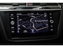 Volkswagen Tiguan 1.5 TSI R-Line Business | IQ LIGHT | PANORAMADAK | SFEERVERLICHTING | DAB | APP CONNECT | CAMERA | 20"