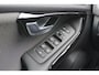 Volvo V40 Cross Country 1.5 T3 Dynamic Edition Volvo V40 Cross Country 1.5 T3 Edition | Prive Lease v.a. €630 per mnd | Keyless Entry | LED | Parkeersensoren | Stoel verwarming | High Performance audio |