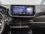 Peugeot e-2008 Allure 50kWh | Accu 100%| Navigatie | 1ste eigenaar | AppleCarplay/Android Auto | Armsteun | 17"LMV | AUTOMAAT | Keyless | Cruise Control | Climate Control | FULL LED | Isofix | Parkeersensoren | Privacy Glass |