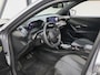 Peugeot e-2008 Allure 50kWh | Accu 100%| Navigatie | 1ste eigenaar | AppleCarplay/Android Auto | Armsteun | 17"LMV | AUTOMAAT | Keyless | Cruise Control | Climate Control | FULL LED | Isofix | Parkeersensoren | Privacy Glass |
