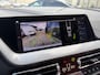 BMW 1-Serie 118i 136PK 'F1'EDITION : REDBULL-VOL LEER/LED/ APPCARPLAY/NAVI/P-CAM/CLIMA/STOEL-STUUR VERW./2XPDC/HIFI/NL AUTO/KM = NAP
