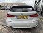 BMW 1-Serie 118i 136PK 'F1'EDITION : REDBULL-VOL LEER/LED/ APPCARPLAY/NAVI/P-CAM/CLIMA/STOEL-STUUR VERW./2XPDC/HIFI/NL AUTO/KM = NAP