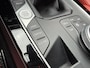 BMW 1-Serie 118i 136PK 'F1'EDITION : REDBULL-VOL LEER/LED/ APPCARPLAY/NAVI/P-CAM/CLIMA/STOEL-STUUR VERW./2XPDC/HIFI/NL AUTO/KM = NAP