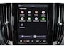 Volvo V60 T6 Recharge AWD Essential - IntelliSafe Assist - Parkeercamera achter - Verwarmde voorstoelen, stuur & achterbank - Parkeersensoren voor & achter - Extra getint glas - 18' LMV