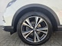 Nissan Qashqai 1.3 DIG-T Design Edition / Airco (automatisch) / Cruise control / Panoramadak / Navigatiesysteem full map /