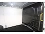 Volkswagen Crafter 2.0 TDI L3H2 140PK | Airco | Camera | Cruise | 3 Zits | Carplay | Trekhaak