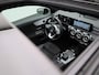 Mercedes-Benz A-klasse 180 Aut. AMG Business Solution | Panoramadak | Sfeerverlichting | Memory | Carplay | Stoelverwarming | Led Verlichting | Camera |