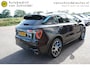 Lynk & Co 01 1.5 261PK! ORIGINEEL NEDERLANDS DEALER ONDERHOUDEN 360CAMERA 6,6KWH LADER PANORAMADAK FULL LED 20INCH ADAPTIEVE CRUISE ANDROID/APPLECARPLAY NAVI STOELVERWARMING CLIMA PDC V+A ENZ...