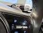 Hyundai Ioniq 5 Connect+ 73kWh Afn. Trekhaak | Navigatie/Android/Apple Carplay | LM Velgen 19" | Voorstoelen Verwarmd | Cruise Control Adaptief | Lederen Bekleding | Warmtepomp | Airco |