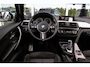 BMW 3-Serie Touring 318i Corporate Lease Executive | M Sport pakket | Stoelverwarming | LED | Navigatie Professional | Bluetooth | Sportstoelen | M-sportstuur | PDC | Shadow Line