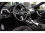 BMW 3-Serie Touring 318i Corporate Lease Executive | M Sport pakket | Stoelverwarming | LED | Navigatie Professional | Bluetooth | Sportstoelen | M-sportstuur | PDC | Shadow Line