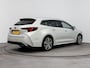 Toyota Corolla Touring Sports Hybrid 140 Dynamic | Apple Carplay / Android Auto | Stoelverwarming | Parkeersensoren voor/achter | Adaptive Cruise | Keyless | Clima | Camera | Full LED | 17 inch