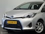 Toyota Yaris 1.5 Full Hybrid [ NAP aanpassing handbediening Bever smart trekh camera cruise ]