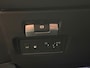 Land Rover Range Rover Evoque 1.5 P300e AWD SE | Stoelverwarming | Camera | Carplay | HUD