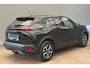 Peugeot 2008 1.2 Hybrid 136 Style LED | Carplay | Parkeersensoren Achter | Cruise | Climate | Bluetooth | Achterspoiler | Airco (automatisch) | Apple Carplay/Android Auto|telefoonintegratie premium