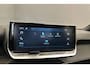 Peugeot 2008 1.2 Hybrid 136 Style LED | Carplay | Parkeersensoren Achter | Cruise | Climate | Bluetooth | Achterspoiler | Airco (automatisch) | Apple Carplay/Android Auto|telefoonintegratie premium