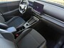 Volkswagen T-Roc 1.5 eTsi R-Line First Edition | lighting pakket | 18 inch all season | stoelverwarming | iq led & matrix verlichting |
