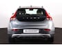 Volvo V40 Cross Country T3 Nordic+ Luxury - AUTOMAAT - Panoramadak - Parkeercamera achter - Verwarmde voorstoelen - Parkeersensoren achter - Elektr. bedienb. bestuurdersstoel met geheugen - Lederen bekleding - Navigatie - Volvo On Call - Cruise control - Standkachel - 17' LMV