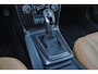 Volvo V40 Cross Country T3 Nordic+ Luxury - AUTOMAAT - Panoramadak - Parkeercamera achter - Verwarmde voorstoelen - Parkeersensoren achter - Elektr. bedienb. bestuurdersstoel met geheugen - Lederen bekleding - Navigatie - Volvo On Call - Cruise control - Standkachel - 17' LMV