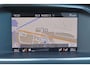 Volvo V40 Cross Country T3 Nordic+ Luxury - AUTOMAAT - Panoramadak - Parkeercamera achter - Verwarmde voorstoelen - Parkeersensoren achter - Elektr. bedienb. bestuurdersstoel met geheugen - Lederen bekleding - Navigatie - Volvo On Call - Cruise control - Standkachel - 17' LMV