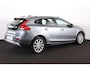 Volvo V40 Cross Country T3 Nordic+ Luxury - AUTOMAAT - Panoramadak - Parkeercamera achter - Verwarmde voorstoelen - Parkeersensoren achter - Elektr. bedienb. bestuurdersstoel met geheugen - Lederen bekleding - Navigatie - Volvo On Call - Cruise control - Standkachel - 17' LMV