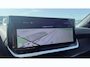 Peugeot 2008 1.2 HYBRID 145PK ALLURE AUTOMAAT / TOT 8 JAAR GARANTIE / NAVI / LEDER / CLIMA / LED / PDC / 17" LMV / KEYLESS / 360 CAMERA / CRUISECONTROL / 1E EIGENAAR / NIEUWSTAAT !!