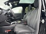Peugeot 208 1.2 Hybrid 136 e-DCS6 GT Afneembare Trekhaak | Panorama Dak | Camera Voor + Achter | 17" Lichtmetaal | LED | Navigatie | Achteruitrijcamera | Afneembare Trekhaak | Apple Carplay/Android Auto|telefoonintegratie premium