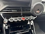 Peugeot 208 1.2 Hybrid 136 e-DCS6 GT Afneembare Trekhaak | Panorama Dak | Camera Voor + Achter | 17" Lichtmetaal | LED | Navigatie | Achteruitrijcamera | Afneembare Trekhaak | Apple Carplay/Android Auto|telefoonintegratie premium