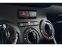 Peugeot 2008 1.2 Turbo 110pk PureTech Blue Lion | Navigatie | Trekhaak | Airco | Apple Carplay/Android Auto | Bluetooth | Cruise control | DAB+ | Dakrails | Getinte ramen