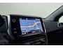 Peugeot 2008 1.2 Turbo 110pk PureTech Blue Lion | Navigatie | Trekhaak | Airco | Apple Carplay/Android Auto | Bluetooth | Cruise control | DAB+ | Dakrails | Getinte ramen