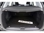 Peugeot 2008 1.2 Turbo 110pk PureTech Blue Lion | Navigatie | Trekhaak | Airco | Apple Carplay/Android Auto | Bluetooth | Cruise control | DAB+ | Dakrails | Getinte ramen