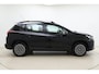 Peugeot 2008 1.2 Turbo 110pk PureTech Blue Lion | Navigatie | Trekhaak | Airco | Apple Carplay/Android Auto | Bluetooth | Cruise control | DAB+ | Dakrails | Getinte ramen