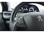 Peugeot 2008 1.2 Turbo 110pk PureTech Blue Lion | Navigatie | Trekhaak | Airco | Apple Carplay/Android Auto | Bluetooth | Cruise control | DAB+ | Dakrails | Getinte ramen