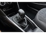 Peugeot 2008 1.2 Turbo 110pk PureTech Blue Lion | Navigatie | Trekhaak | Airco | Apple Carplay/Android Auto | Bluetooth | Cruise control | DAB+ | Dakrails | Getinte ramen
