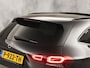Mercedes-Benz GLA 200 AMG Sport 163Pk Automaat (PANORAMADAK, GROOT NAVI, SFEERVERLICHTING, CAMERA, SPORTSTOELEN, STOELVERWARMING, GETINT GLAS, NIEUWSTAAT)