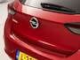 Opel Corsa 1.2 Elegance Sport Automaat (VIRTUAL COCKPIT, APPLE CARPLAY, GROOT NAVI, 360 CAMERA, SPORTSTOELEN, GETINT GLAS, LM VELGEN, LEDER STUURWIEL, NIEUWSTAAT)