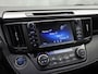 Toyota RAV4 2.5 Hybrid Energy 197Pk Automaat (BLACK PACK, NAVIGATIE, CAMERA, GETINT GLAS, SPORTSTOELEN, KEYLESS, ADAPTIVE CRUISE, NIEUWSTAAT)