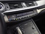 Lexus CT 200h Business Launch Edition Automaat (NAVIGATIE, CAMERA, ALCANTARA, SPORTSTOELEN, KEYLESS, ADAPTIVE CRUISE, NIEUWSTAAT)