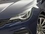 Opel Astra Sports Tourer 1.2 Launch Sport (VIRTUAL COCKPIT, APPLE CARPLAY, GROOT NAVI, CAMERA, STUUR/STOELVERWARMING, SPORTSTOELEN, GETINT GLAS, ADAPTIVE CRUISE, ZWART HEMEL, NIEUWSTAAT)