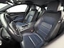 Jaguar XE 2.0 Portfolio 241Pk Automaat (NAVIGATIE, MERIDIAN AUDIO, LEDER, ELEK SPORTSTOELEN, LANE ASSIST, STUURWIEL VERWARMD, ZWART HEMEL, NIEUWSTAAT)