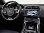 Jaguar XE 2.0 Portfolio 241Pk Automaat (NAVIGATIE, MERIDIAN AUDIO, LEDER, ELEK SPORTSTOELEN, LANE ASSIST, STUURWIEL VERWARMD, ZWART HEMEL, NIEUWSTAAT)