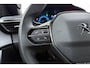 Peugeot e-2008 EV Active 50 kWh | Climate Control | Cruise Control | Apple Carplay & Android Auto | Keyless Start | Parkeersensoren achter