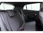 Peugeot e-2008 EV Active 50 kWh | Climate Control | Cruise Control | Apple Carplay & Android Auto | Keyless Start | Parkeersensoren achter