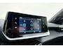 Peugeot e-2008 EV Active 50 kWh | Climate Control | Cruise Control | Apple Carplay & Android Auto | Keyless Start | Parkeersensoren achter