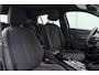 Peugeot e-2008 EV Active 50 kWh | Climate Control | Cruise Control | Apple Carplay & Android Auto | Keyless Start | Parkeersensoren achter